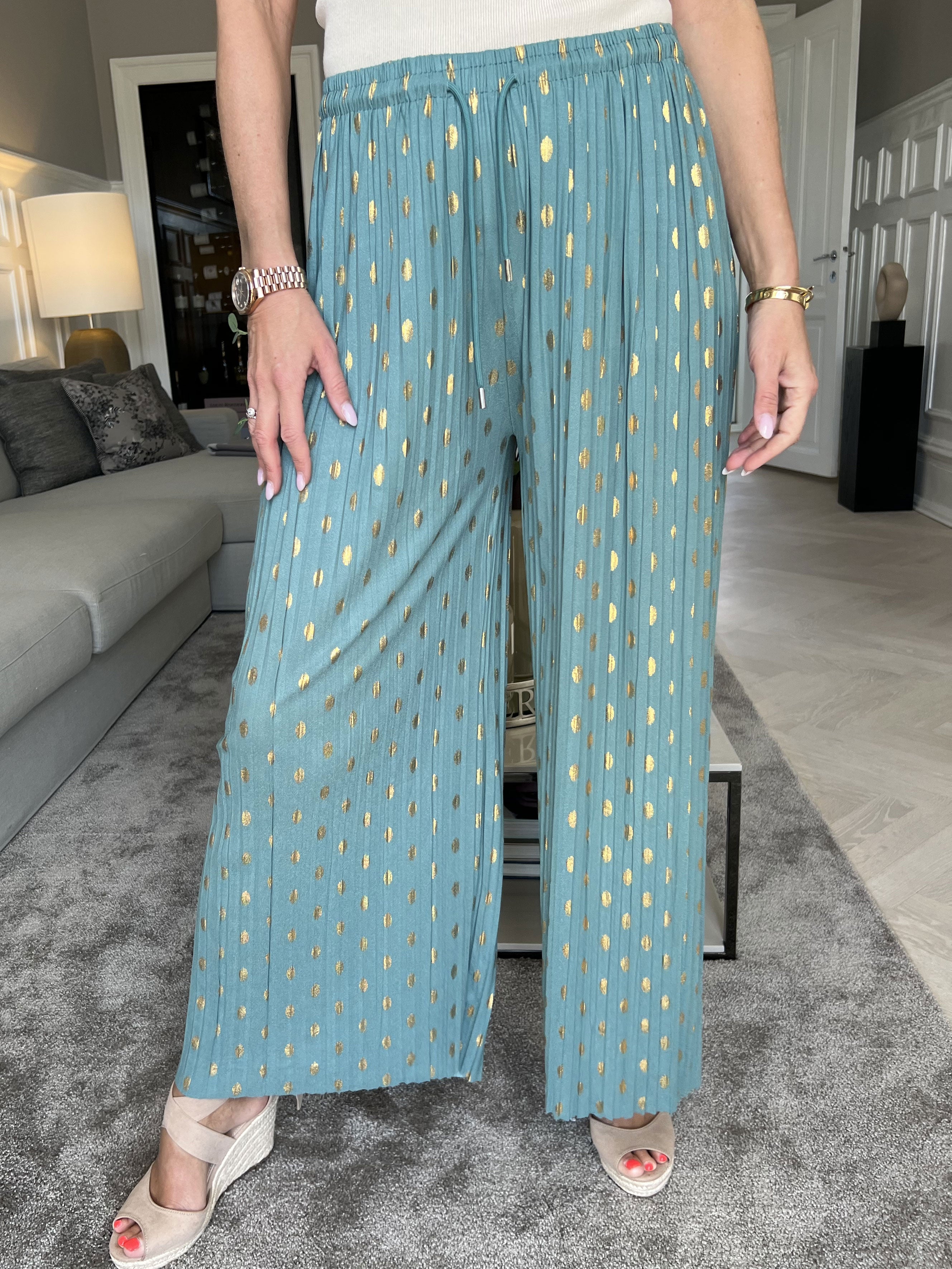 Aleta - Plisserede løse bukser med prikker